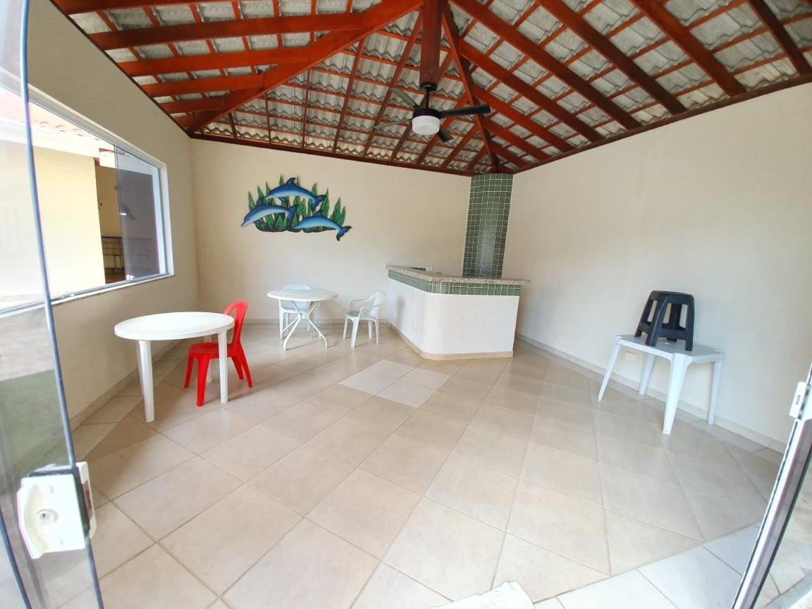 Lindo Apto Com 3 Quartos, Apenas 1 Quadra Da Praia Das Toninhas Apartment Ubatuba Luaran gambar